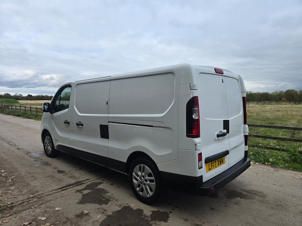 Used Renault Trafic 2017 for sale - 76212151: Photo 8