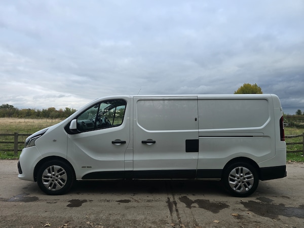 Used Renault Trafic 2017 for sale - 76212151: Photo 9