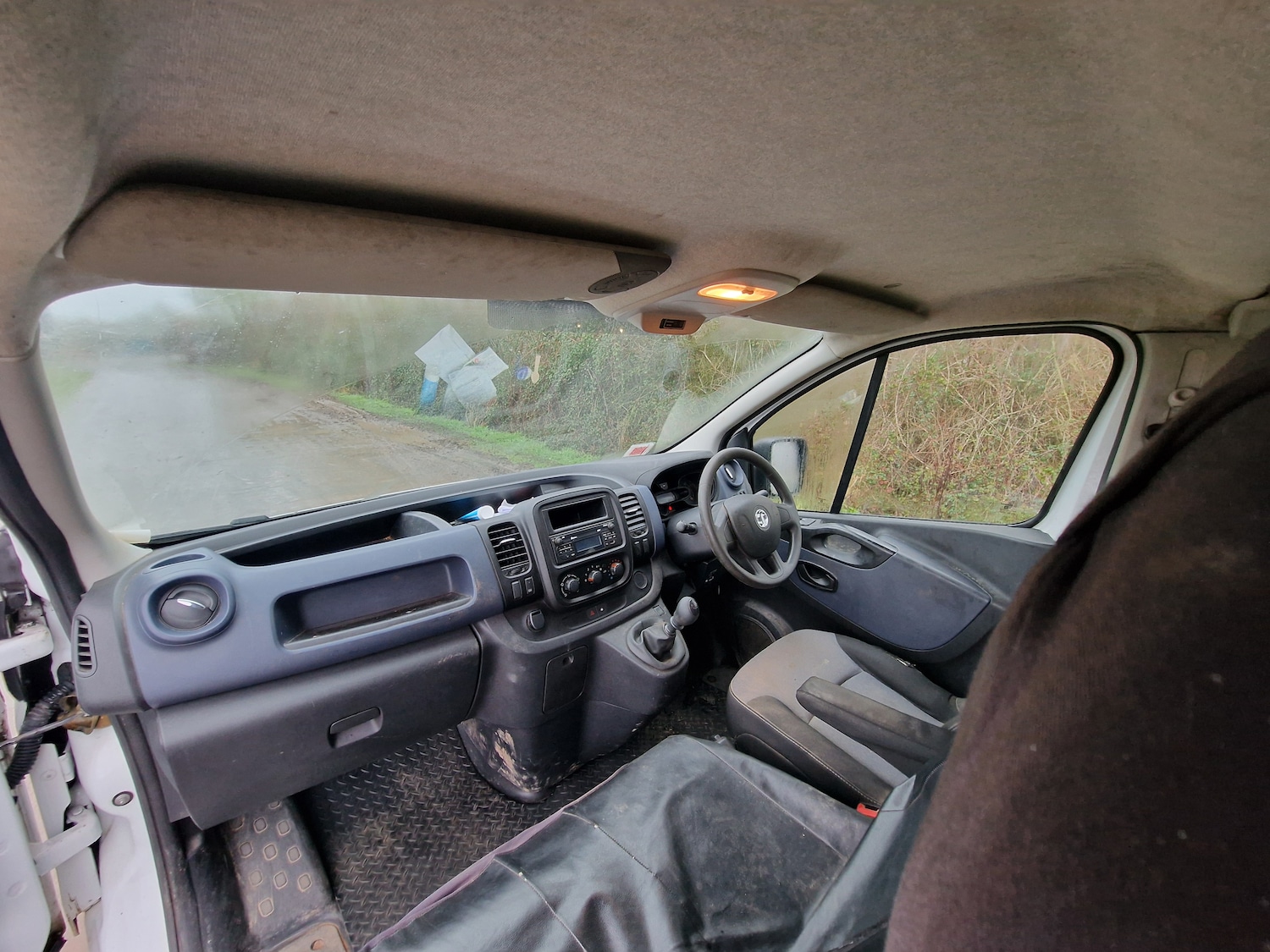 Used Vauxhall Vivaro 2015 for sale - 77210324: Photo 14