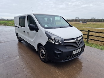 Used Vauxhall Vivaro 2015 for sale - 77210324: Photo