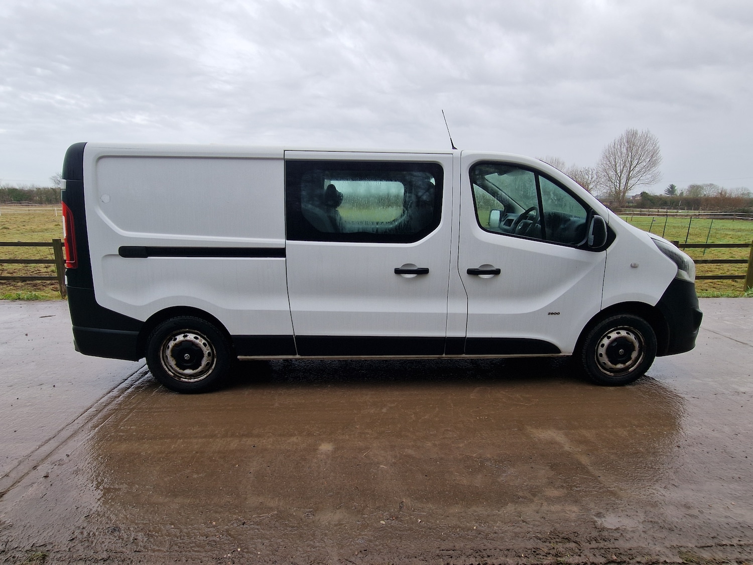 Used Vauxhall Vivaro 2015 for sale - 77210324: Photo 6