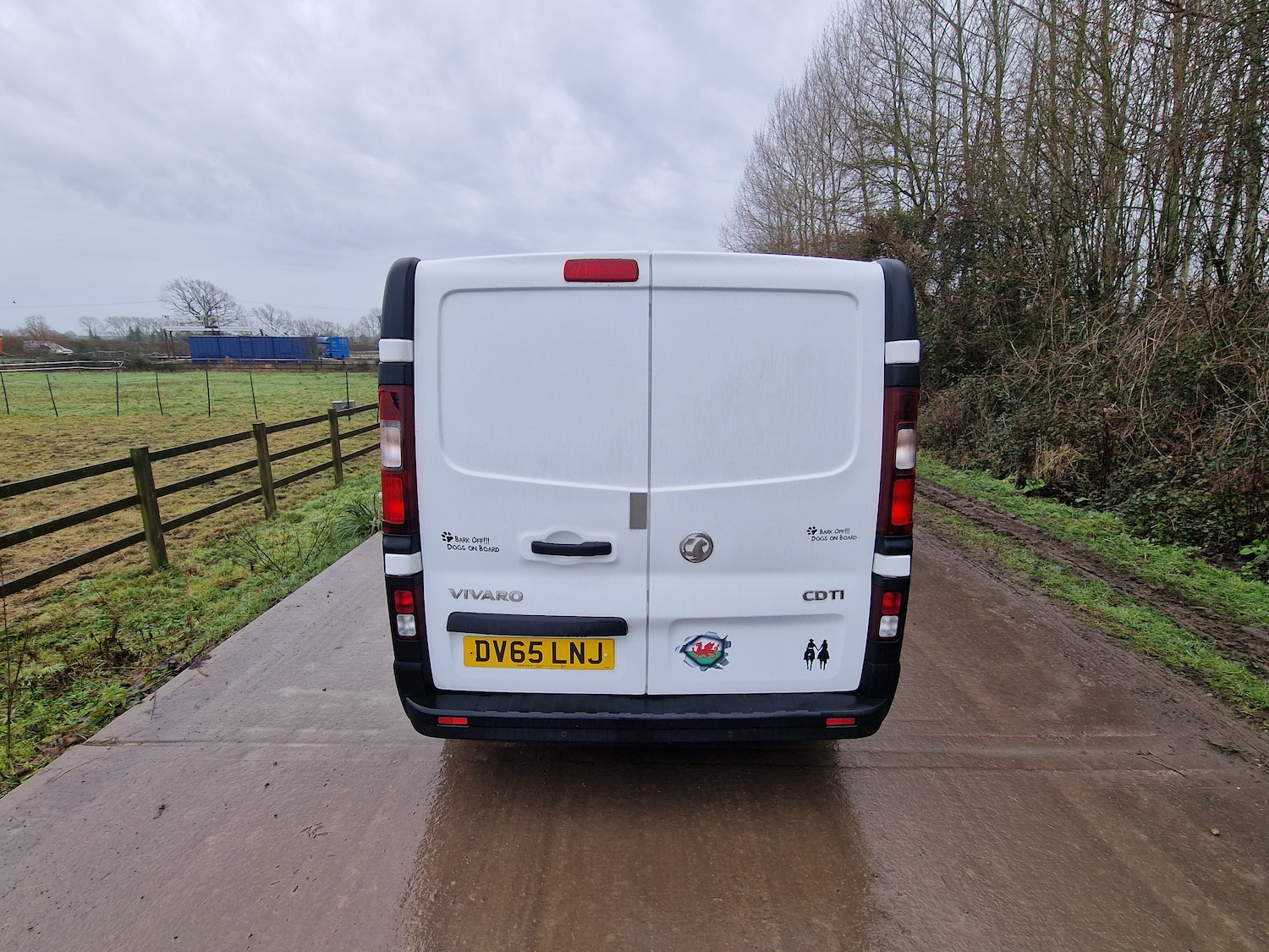 Used Vauxhall Vivaro 2015 for sale - 77210324: Photo 8