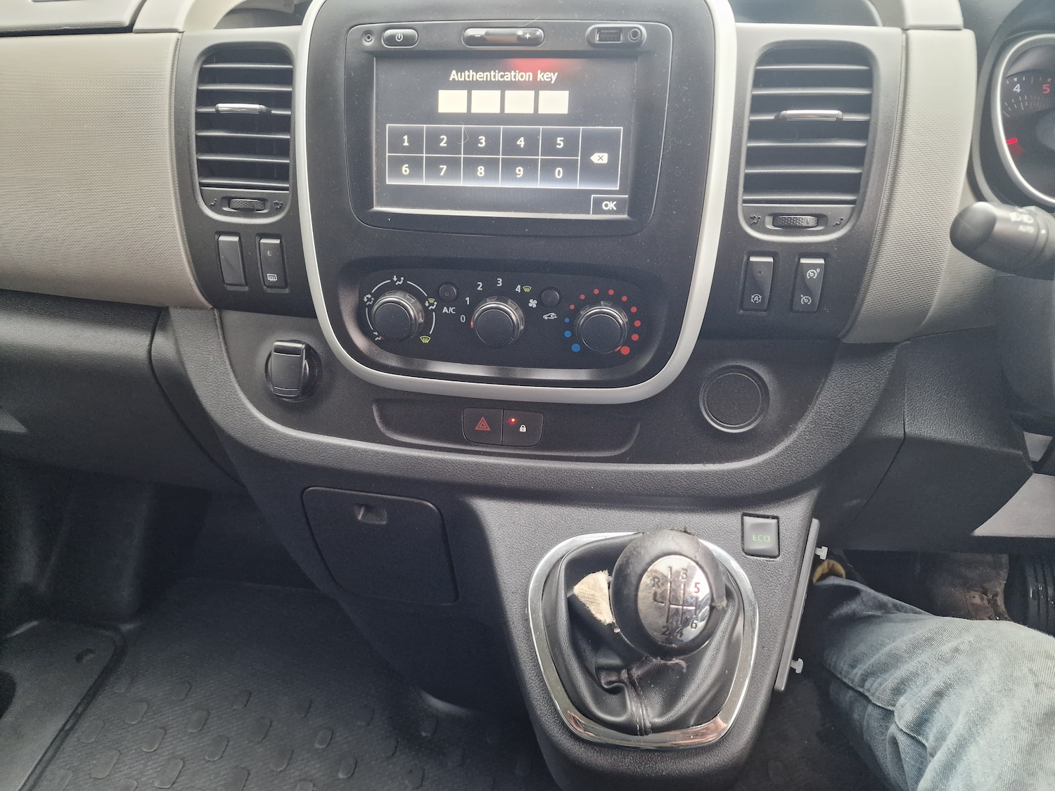 Used Renault Trafic 2018 for sale - 76455608: Photo 11