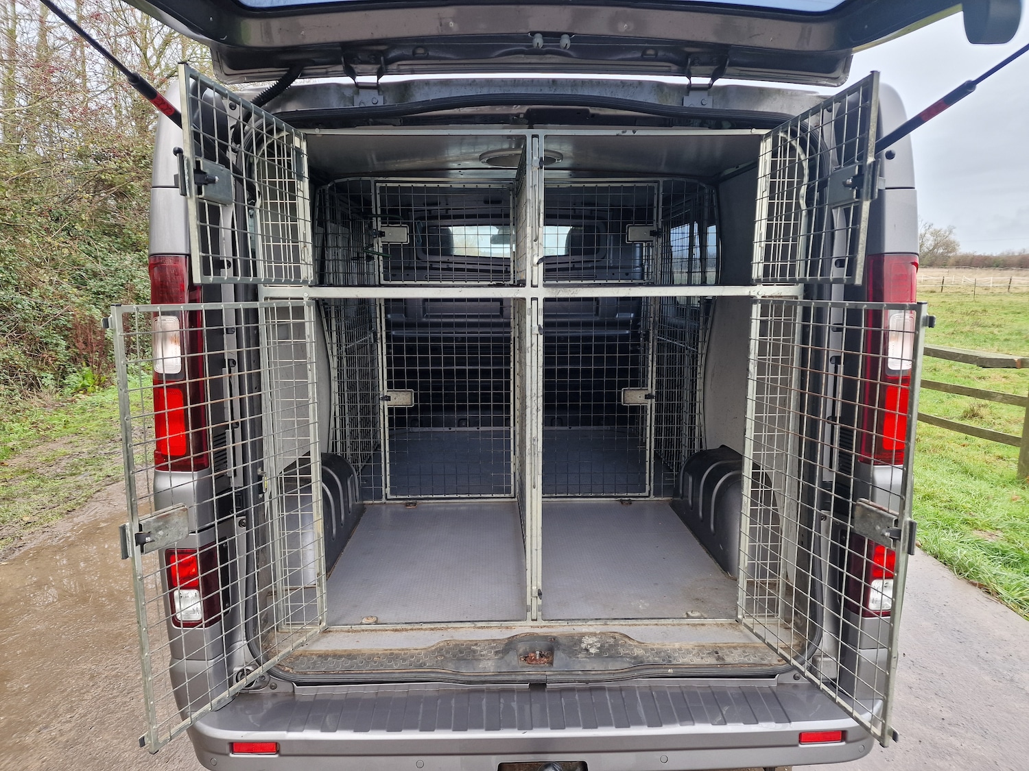 Used Vauxhall Vivaro 2017 for sale - 77529478: Photo 6