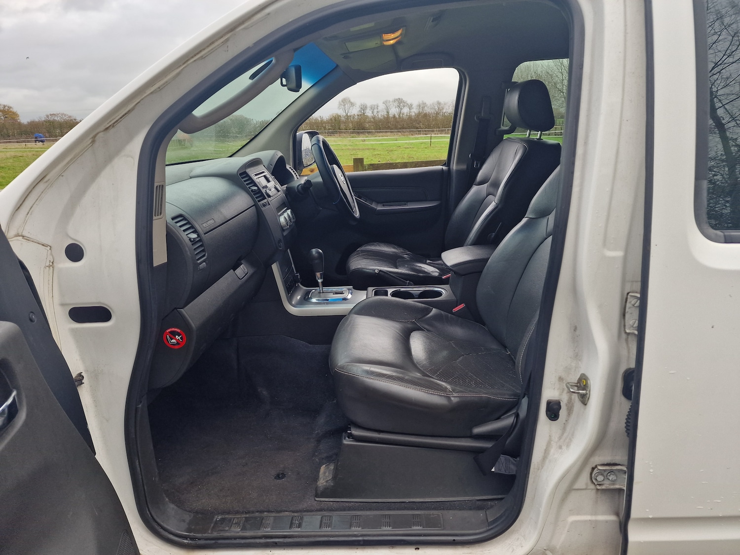 Used Nissan Navara 2014 for sale - 76265740: Photo 16