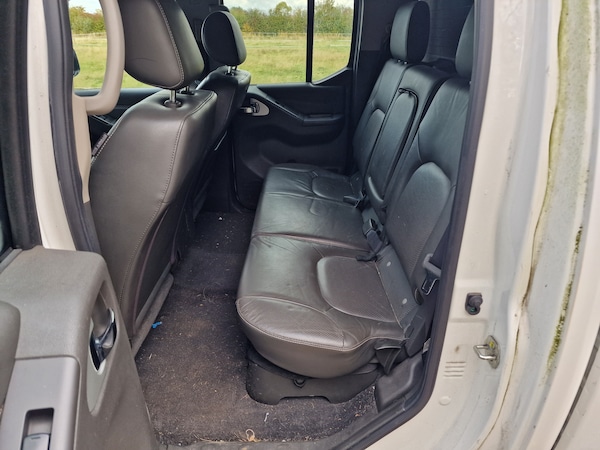 Used Nissan Navara 2014 for sale - 76265740: Photo 16