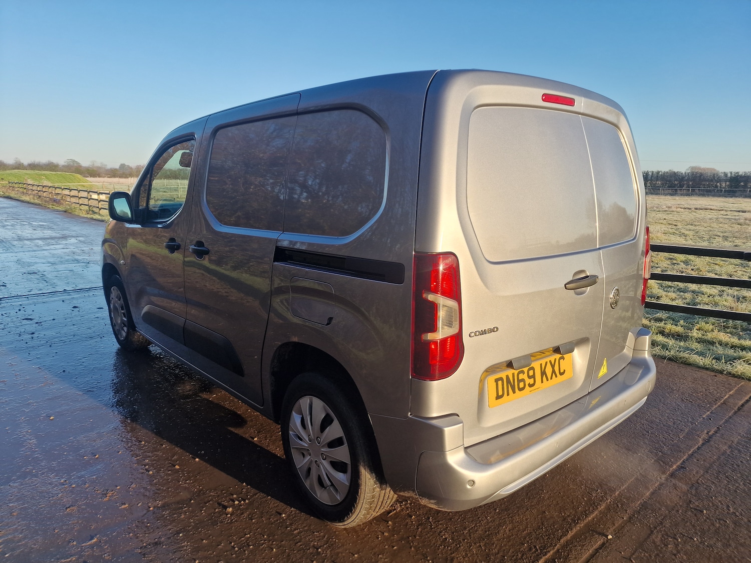 Used Vauxhall Combo 2019 for sale - 76791356: Photo 6
