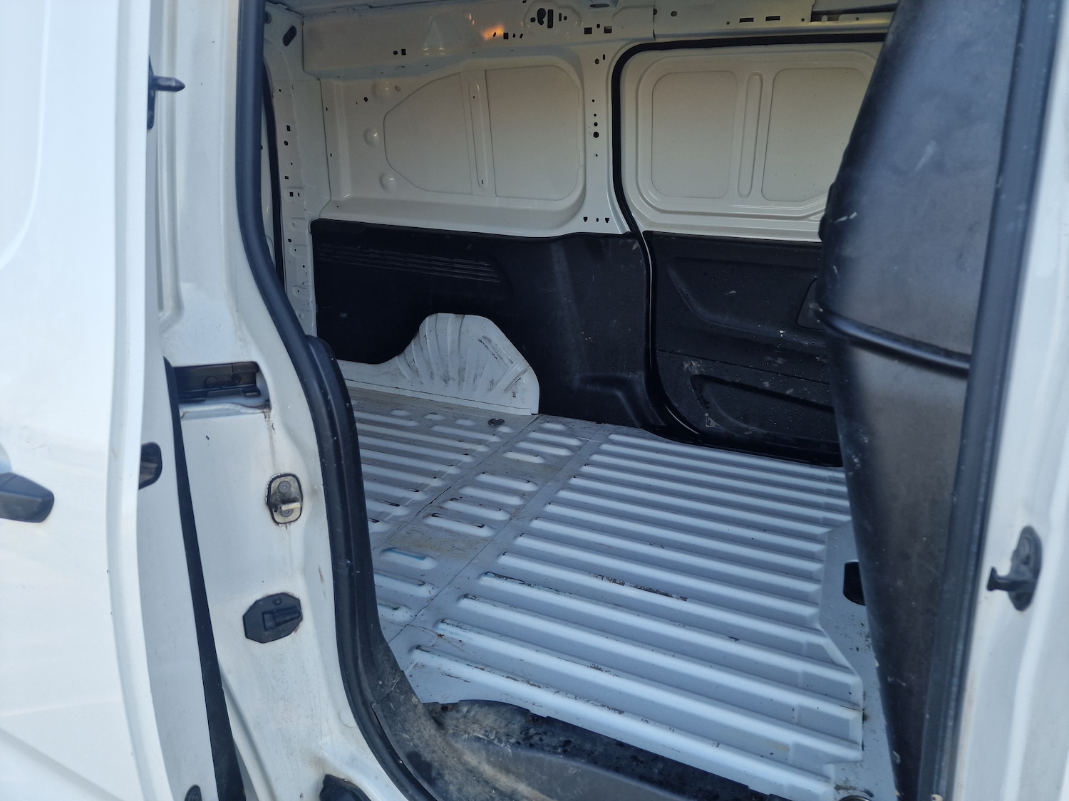 Used Vauxhall Combo 2021 for sale - 77931231: Photo 16