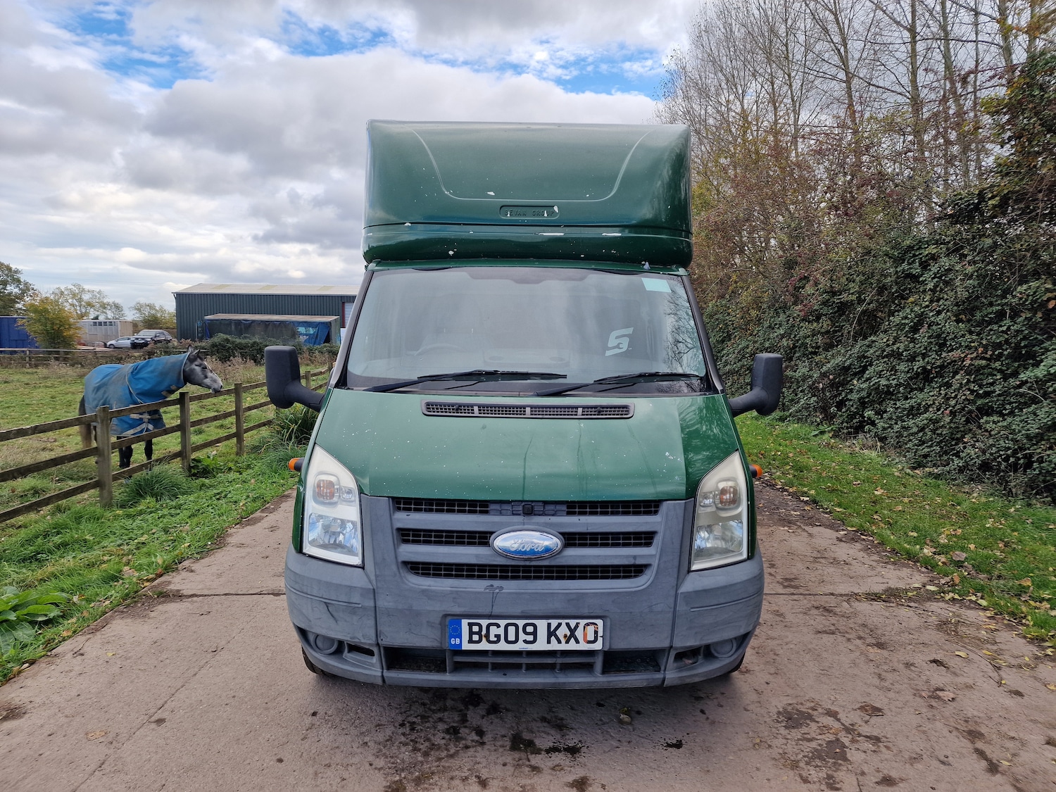 Used Ford Transit 2009 for sale - 76455615: Photo 2