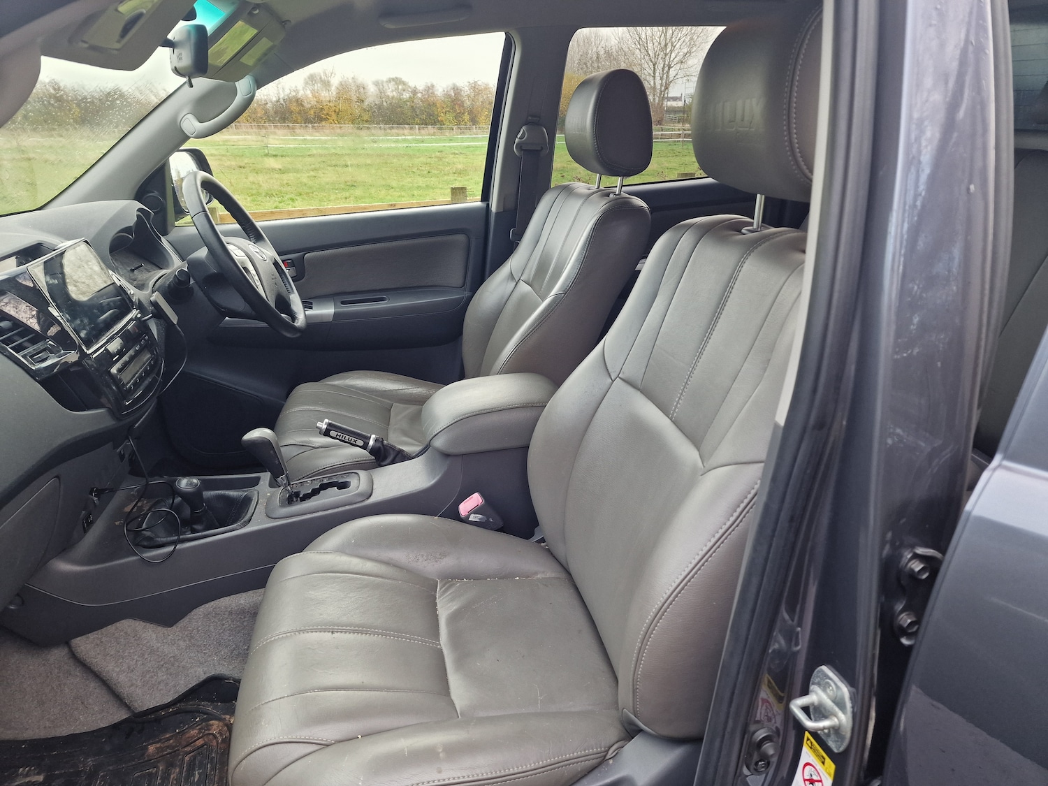 Used Toyota Hilux 2012 for sale - 76517597: Photo 15