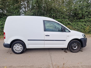 Used Volkswagen Caddy 2015 for sale - 79044573: Photo