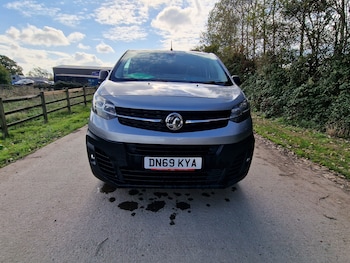 Vauxhall - Vivaro