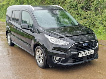Used Ford Grand Tourneo Connect 2019 for sale - 78627820: Photo