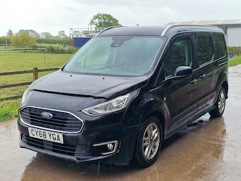 Used Ford Grand Tourneo Connect 2019 for sale - 78627820: Photo