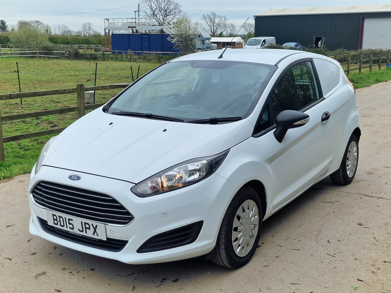 Used Ford Fiesta 2015 for sale - 78179991: Photo 3