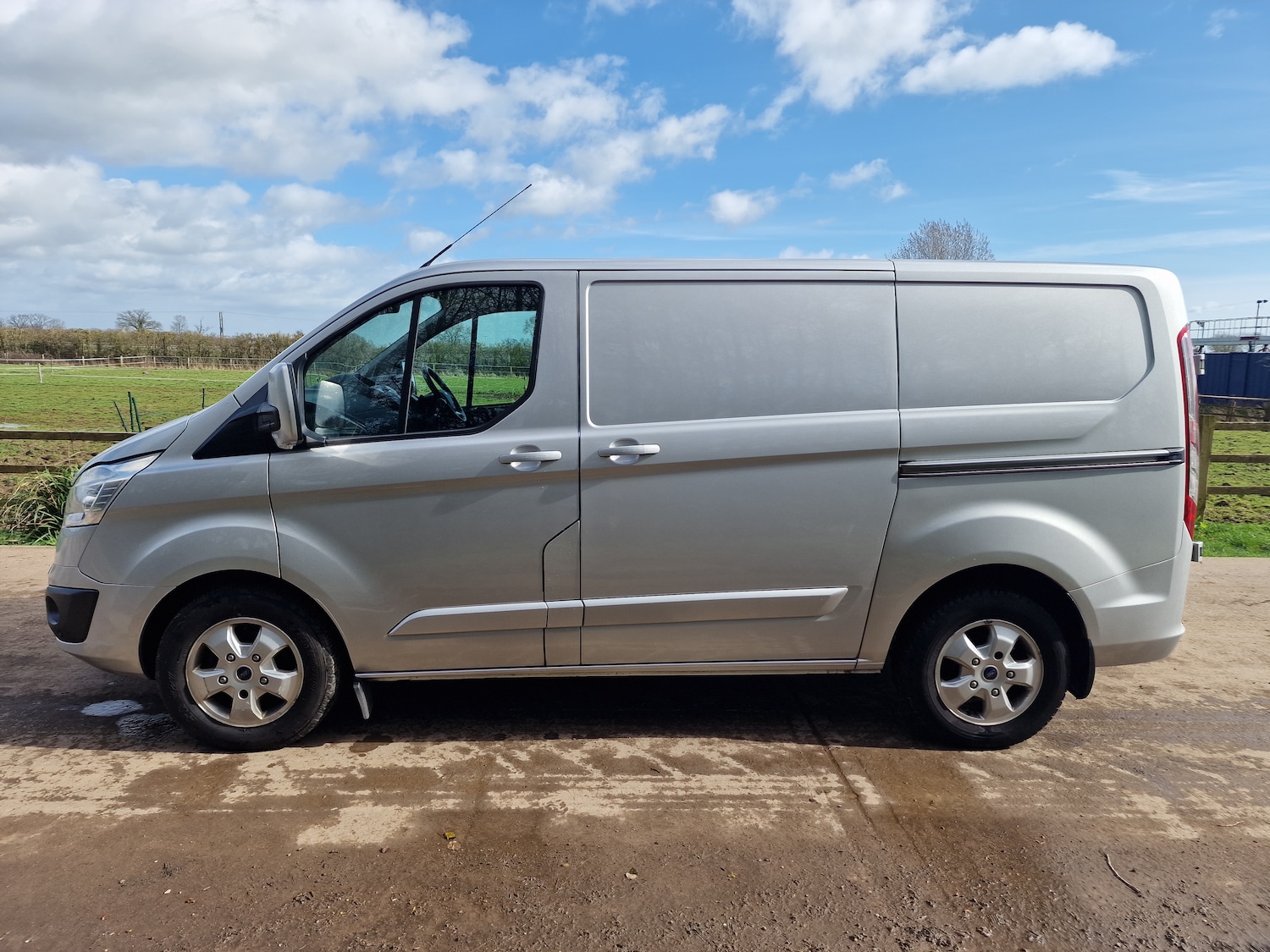 Used Ford Transit Custom 2017 for sale - 77872337: Photo 8