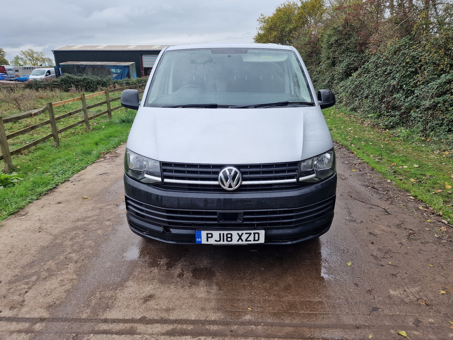 Used Volkswagen Transporter 2018 for sale - 76355994: Photo 2