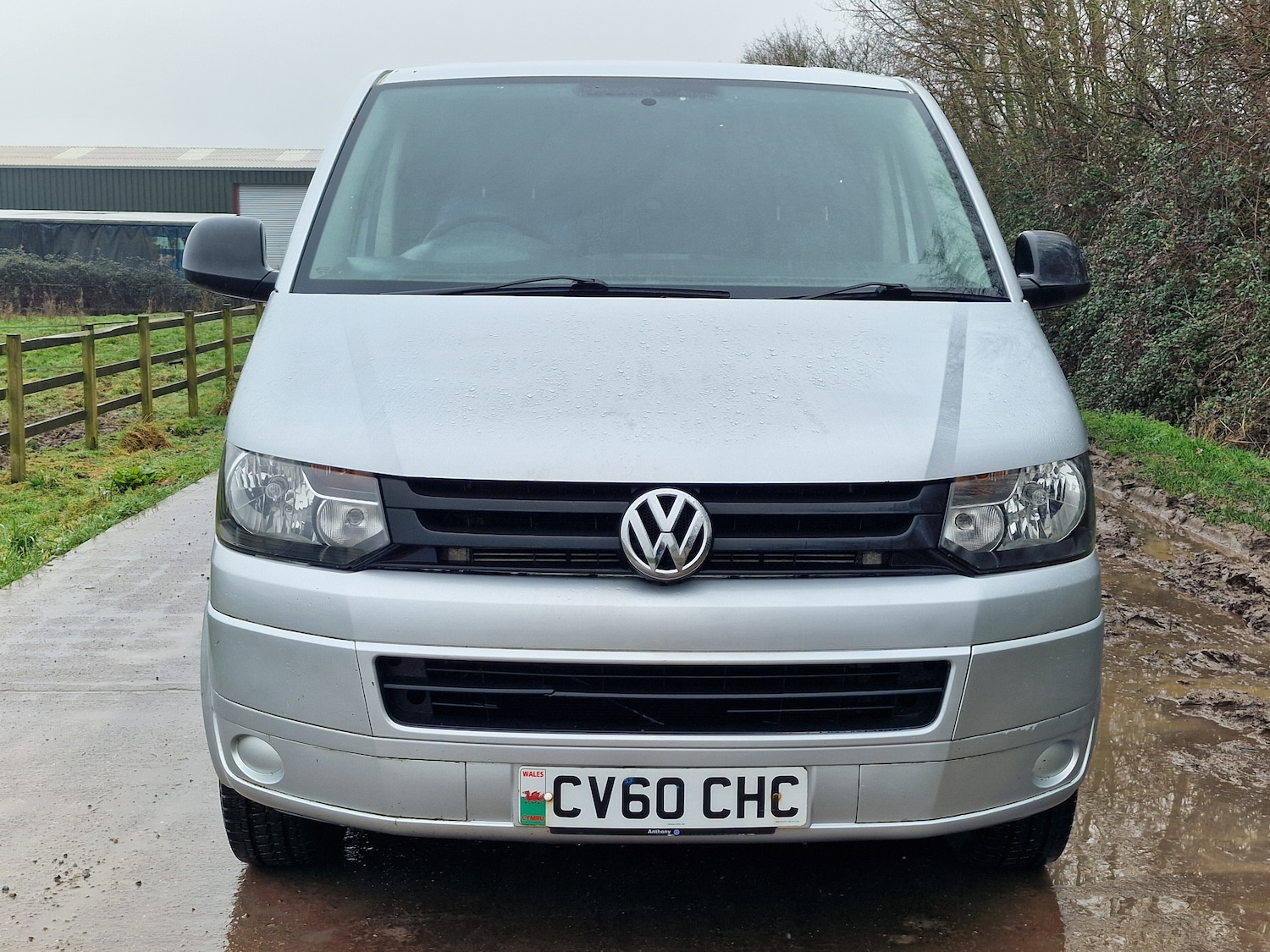 Used Volkswagen Transporter 2010 for sale - 77529474: Photo 2