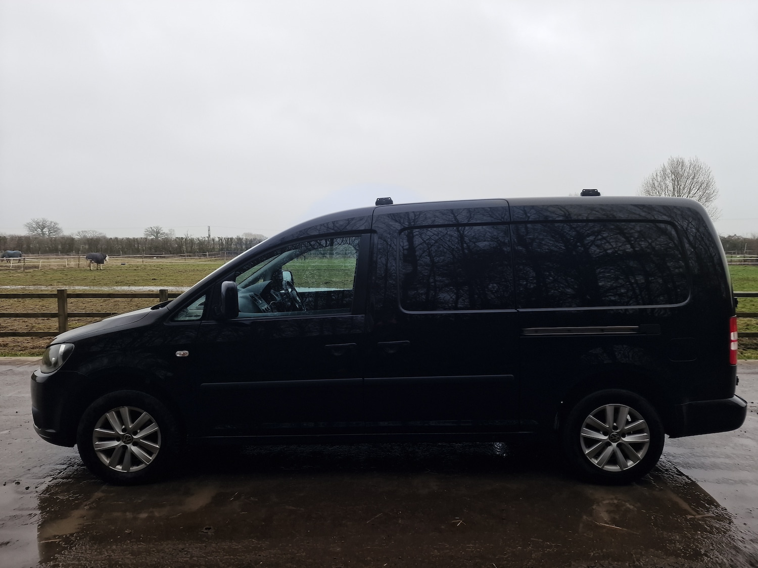 Used Volkswagen Caddy Maxi 2015 for sale - 77326521: Photo 9