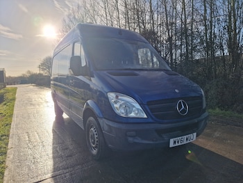 Mercedes-Benz Sprinter feature image