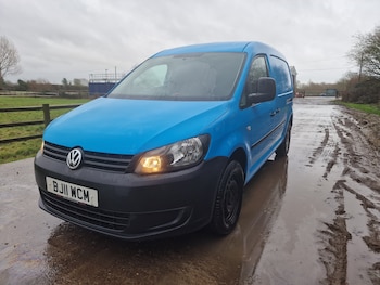 Used Volkswagen Caddy Maxi 2011 for sale - 77289364: Photo