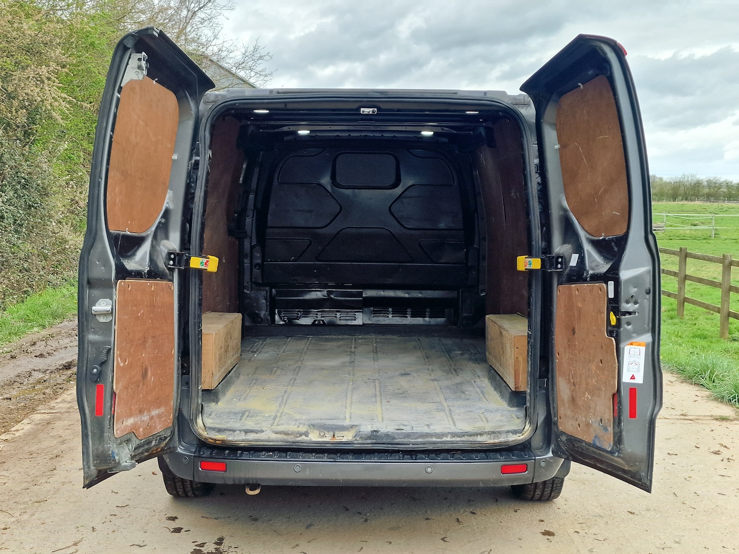 Used Ford Transit Custom 2020 for sale - 78125272: Photo 11