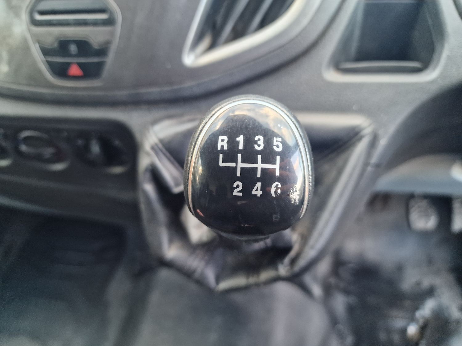 Used Ford Transit 2019 for sale - 77631173: Photo 19