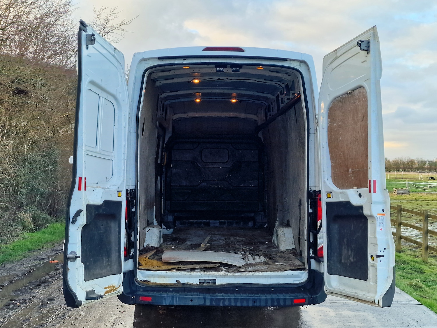 Used Ford Transit 2019 for sale - 77631173: Photo 7