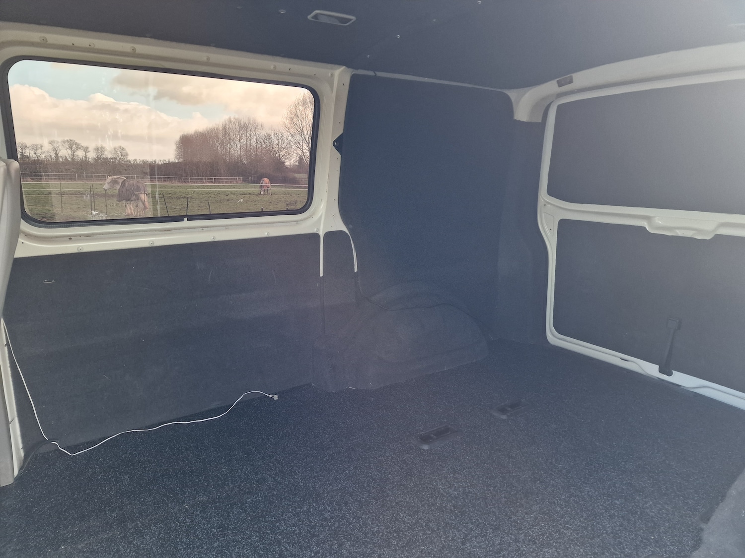 Used Volkswagen Transporter 2011 for sale - 77845438: Photo 15