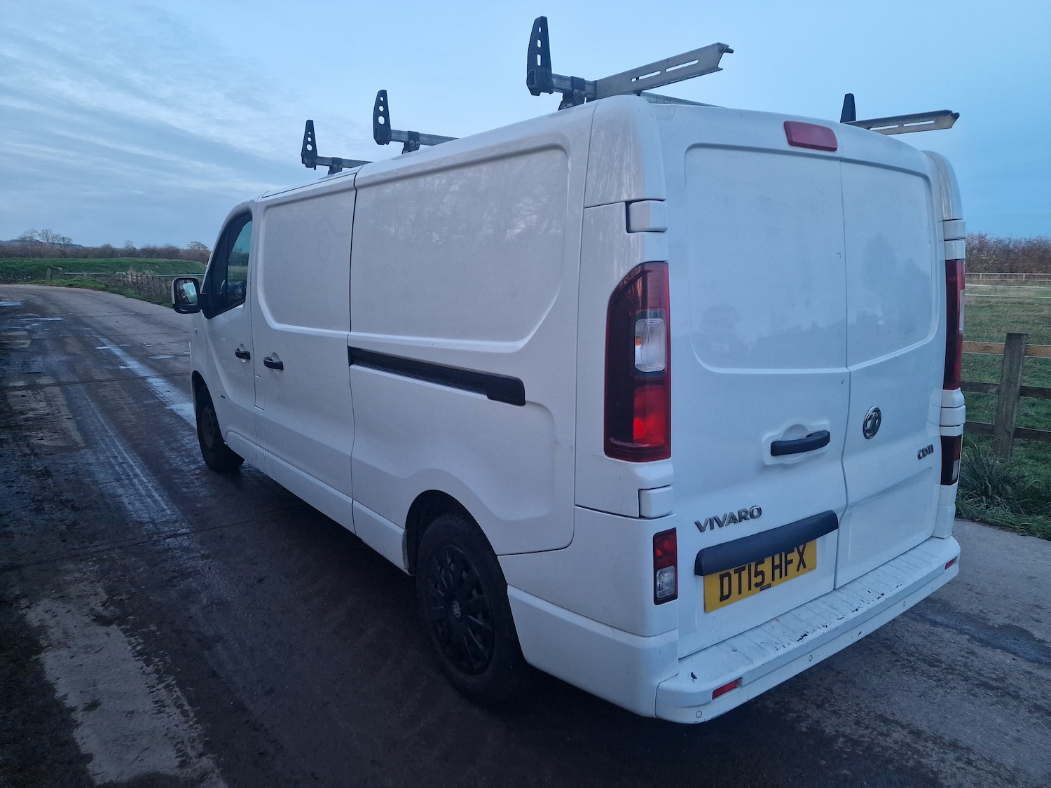 Used Vauxhall Vivaro 2015 for sale - 76692891: Photo 10