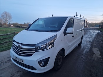 Used Vauxhall Vivaro 2015 for sale - 76692891: Photo