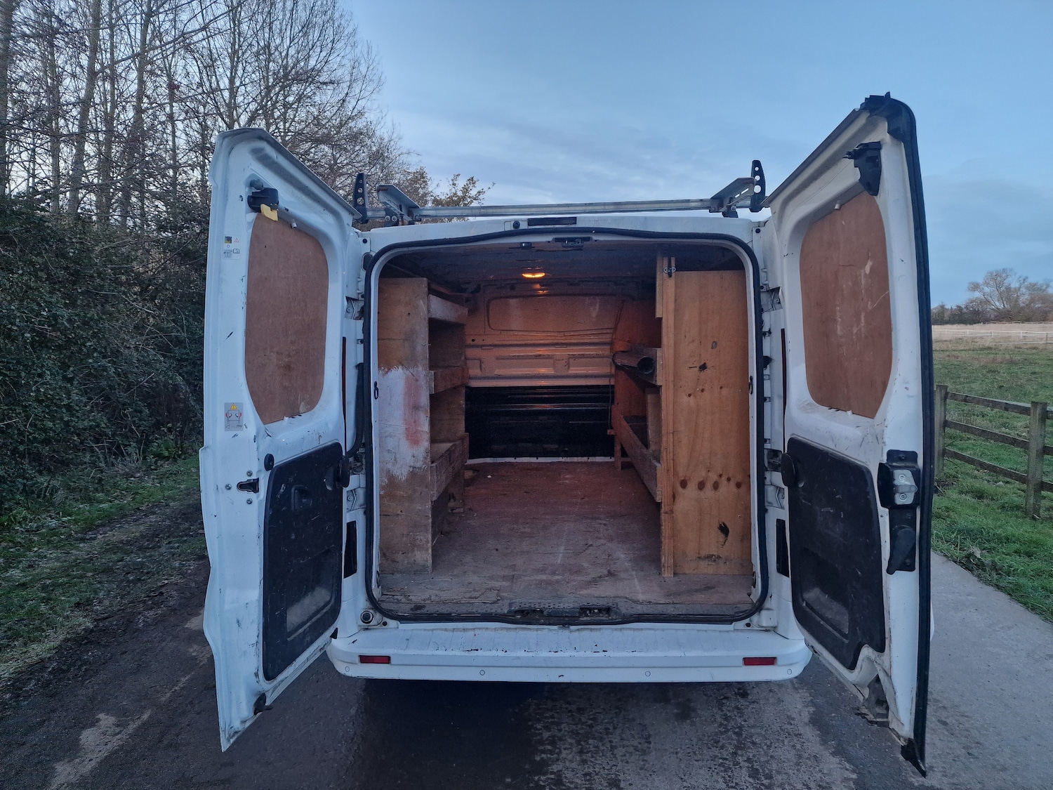 Used Vauxhall Vivaro 2015 for sale - 76692891: Photo 7