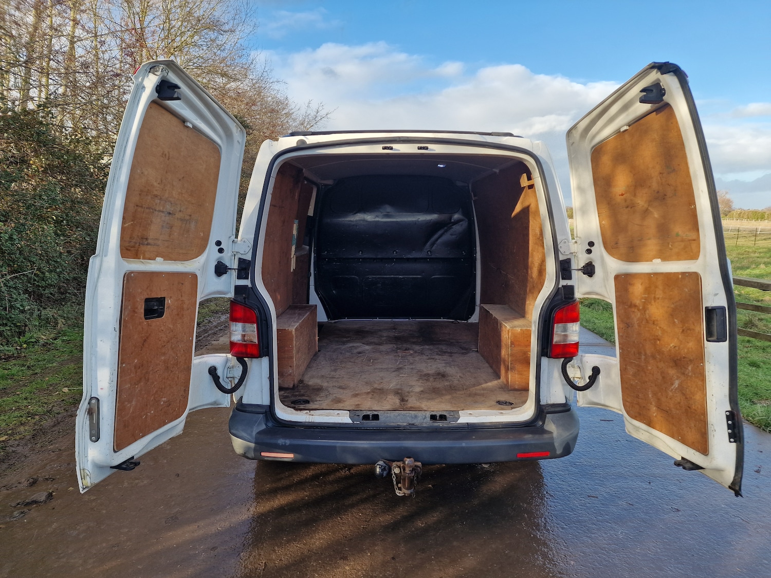 Used Volkswagen Transporter 2011 for sale - 76895299: Photo 6