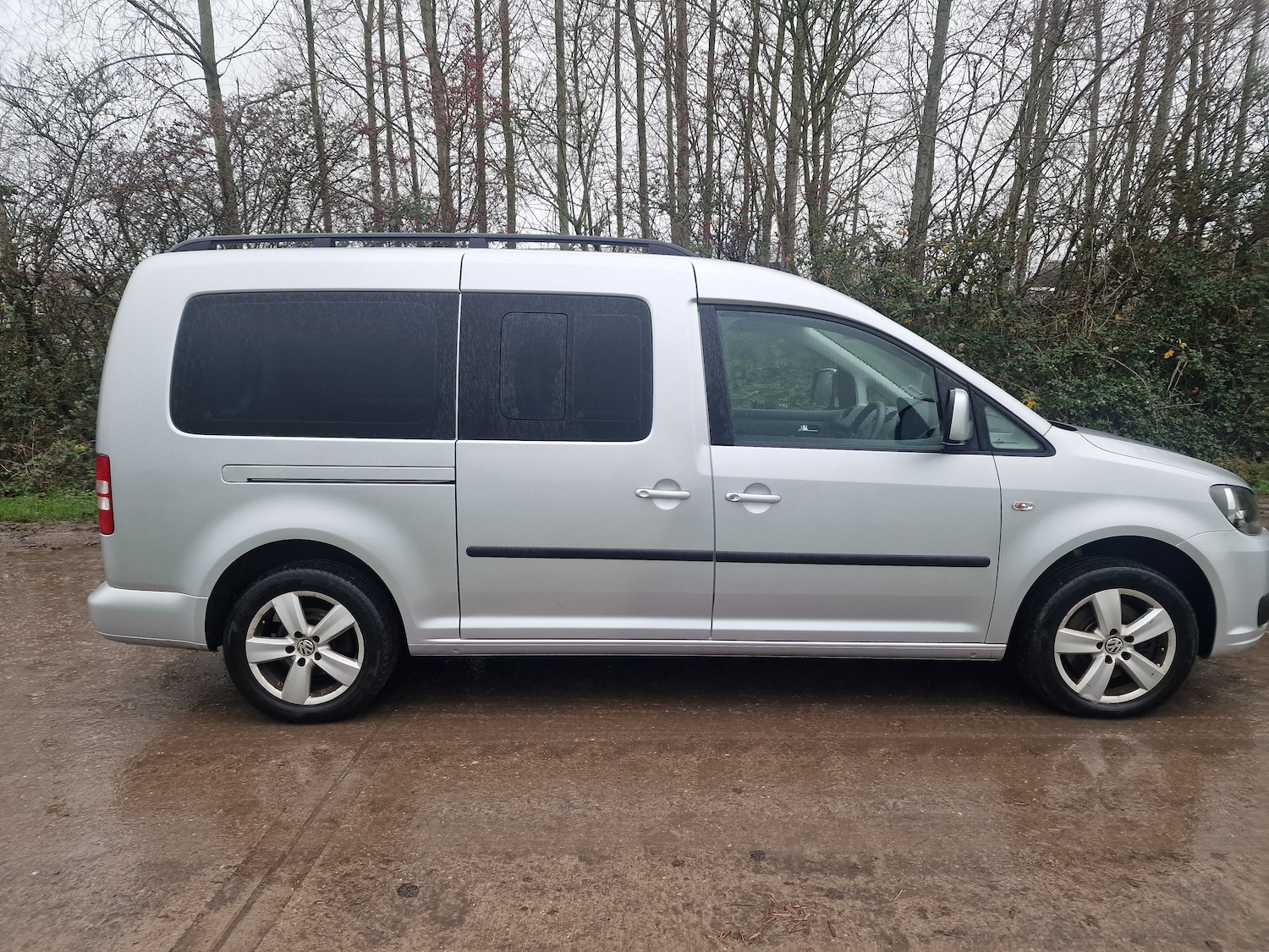 Used Volkswagen Caddy Maxi Life 2014 for sale - 77023122: Photo 4