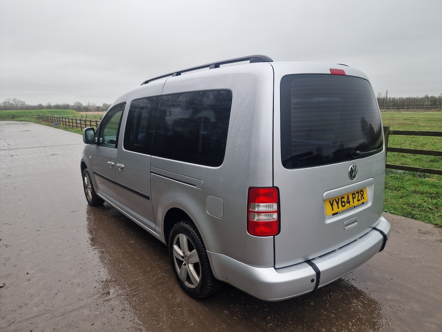 Used Volkswagen Caddy Maxi Life 2014 for sale - 77023122: Photo 8