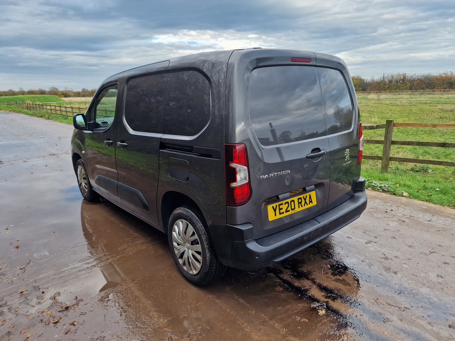 Used Peugeot Partner 2020 for sale - 76482833: Photo 7