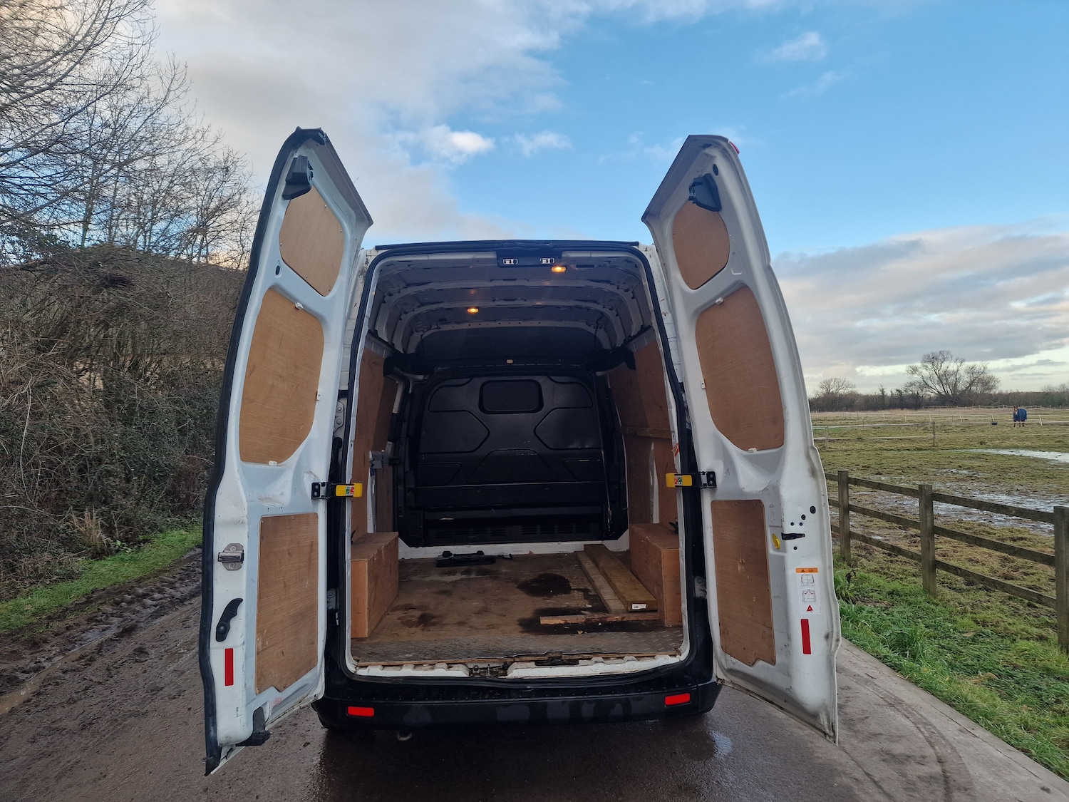 Used Ford Transit Custom 2020 for sale - 77903573: Photo 10