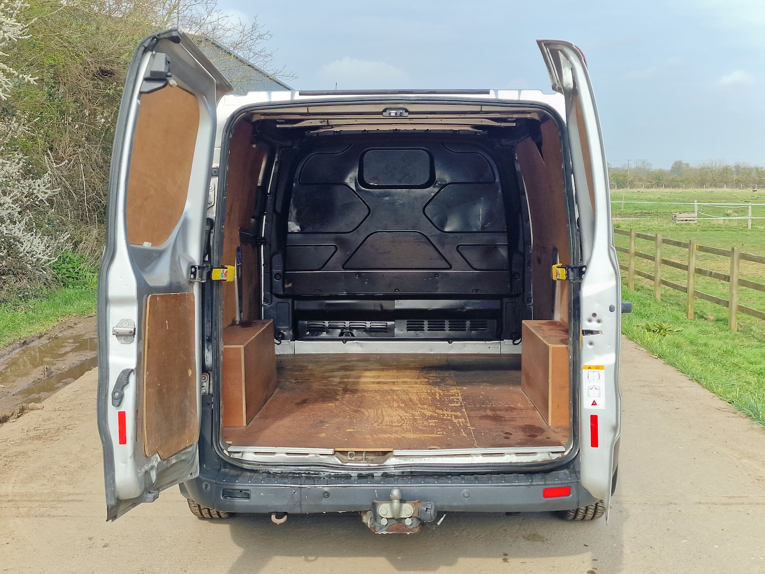 Used Ford Transit Custom 2015 for sale - 77988897: Photo 9