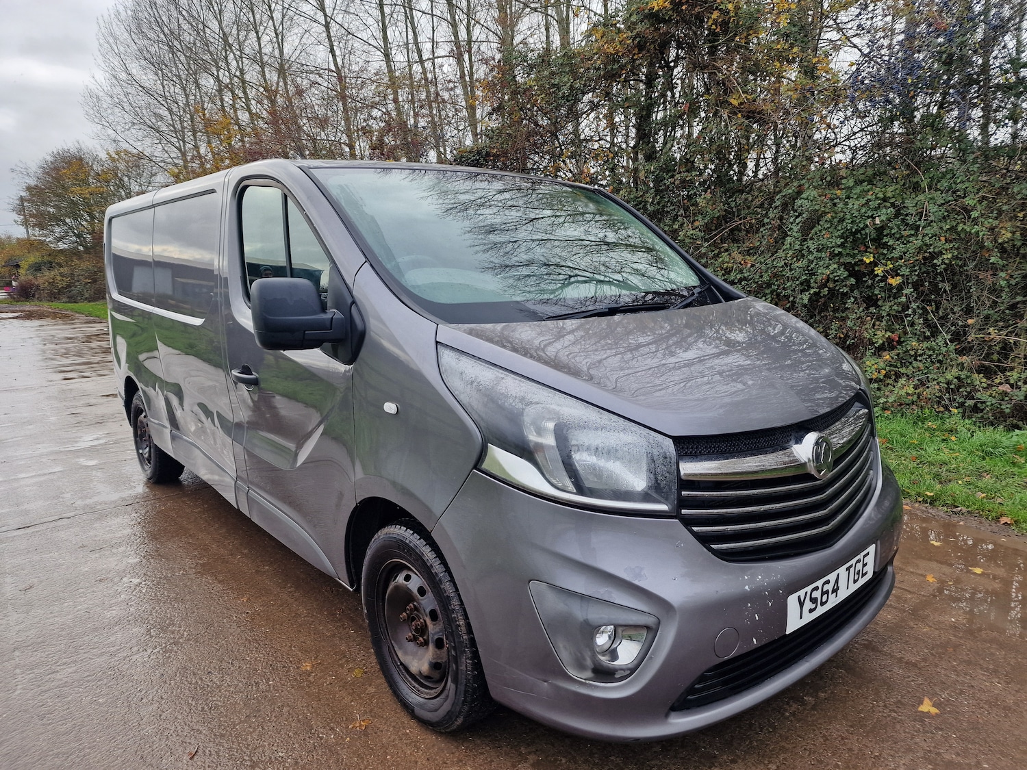 Used Vauxhall Vivaro 2015 for sale - 76565127: Photo 2