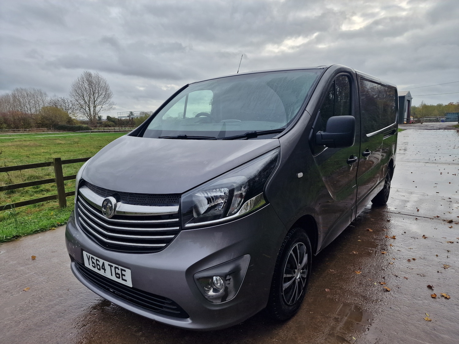 Used Vauxhall Vivaro 2015 for sale - 76565127: Photo 3