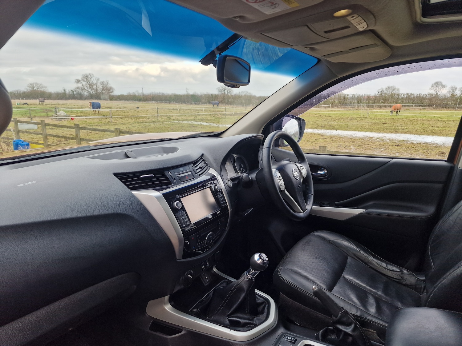 Used Nissan Navara 2016 for sale - 77367268: Photo 15