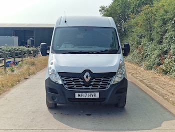 Used Renault Master 2017 for sale - 79275369: Photo