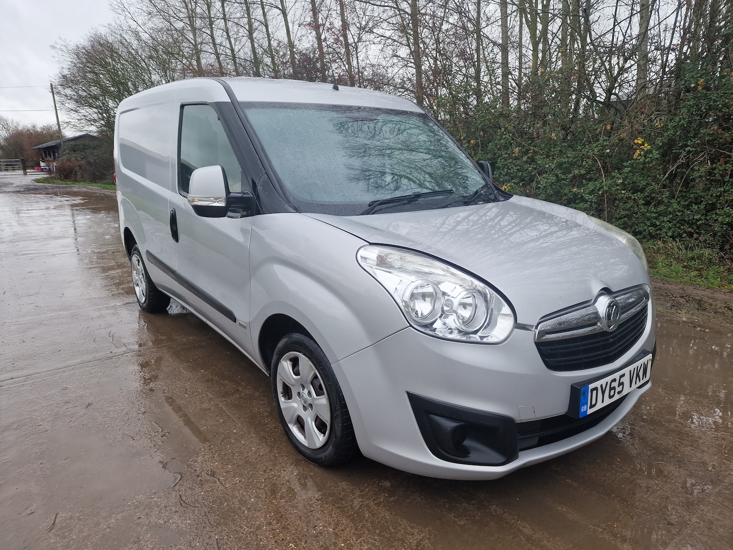 Used Vauxhall Combo 2016 for sale - 76958696: Photo 1