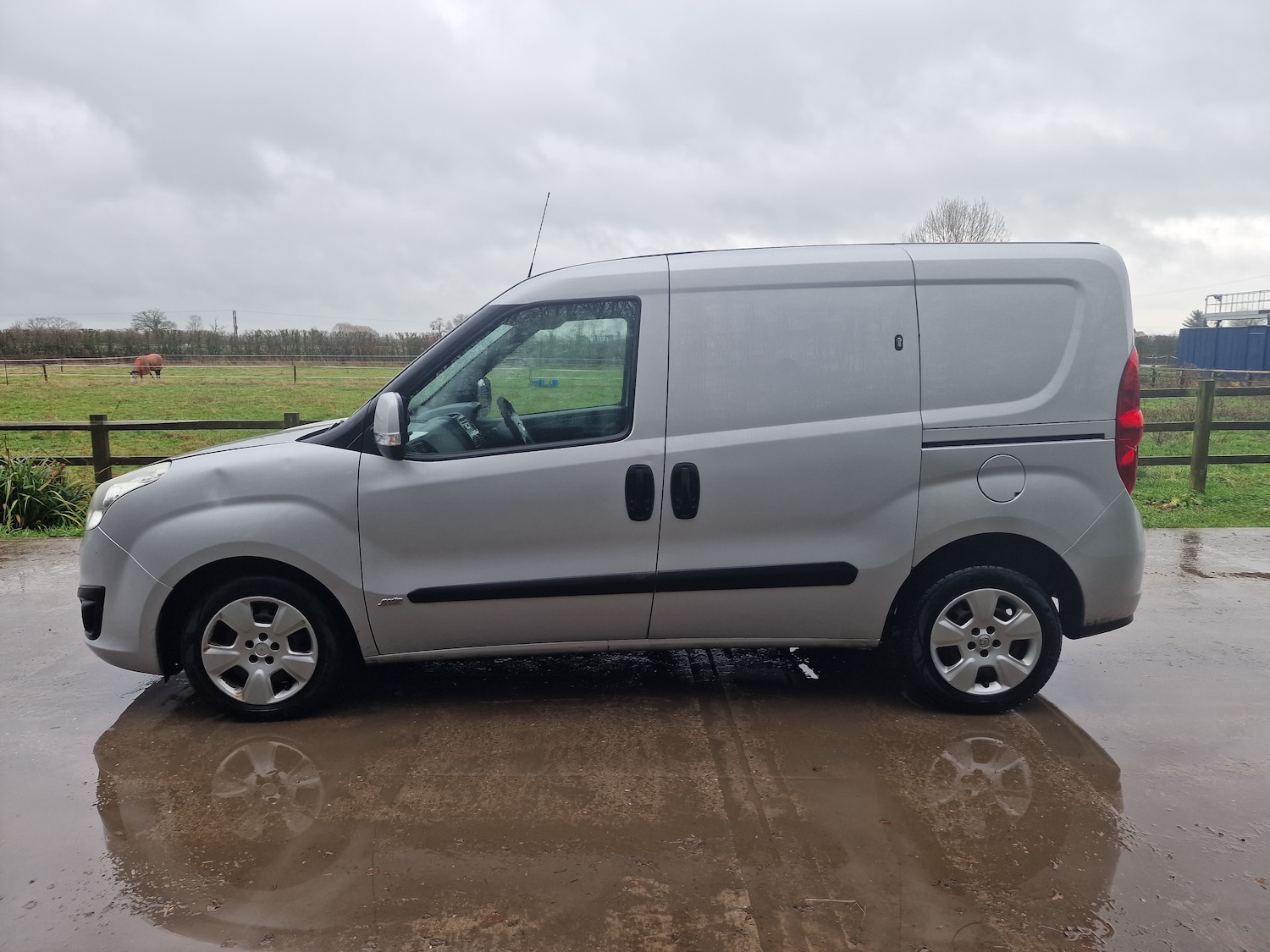 Used Vauxhall Combo 2016 for sale - 76958696: Photo 8