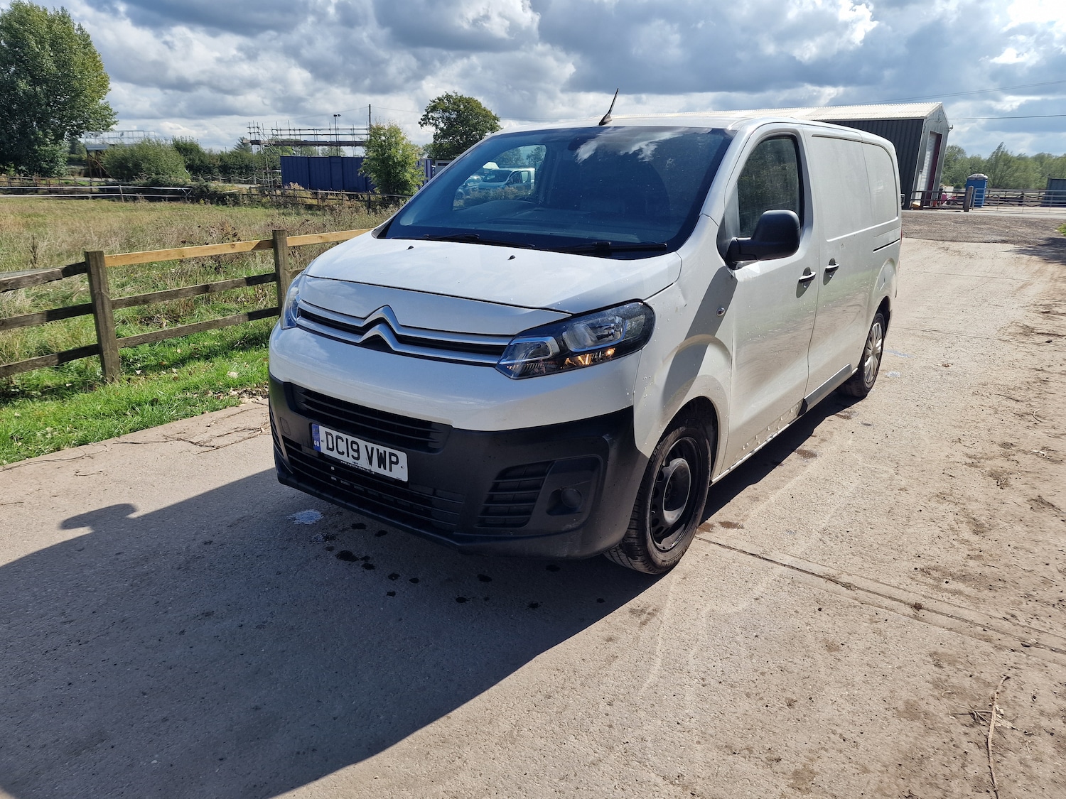 Used Citroen Dispatch 2019 for sale - 76663128: Photo 1