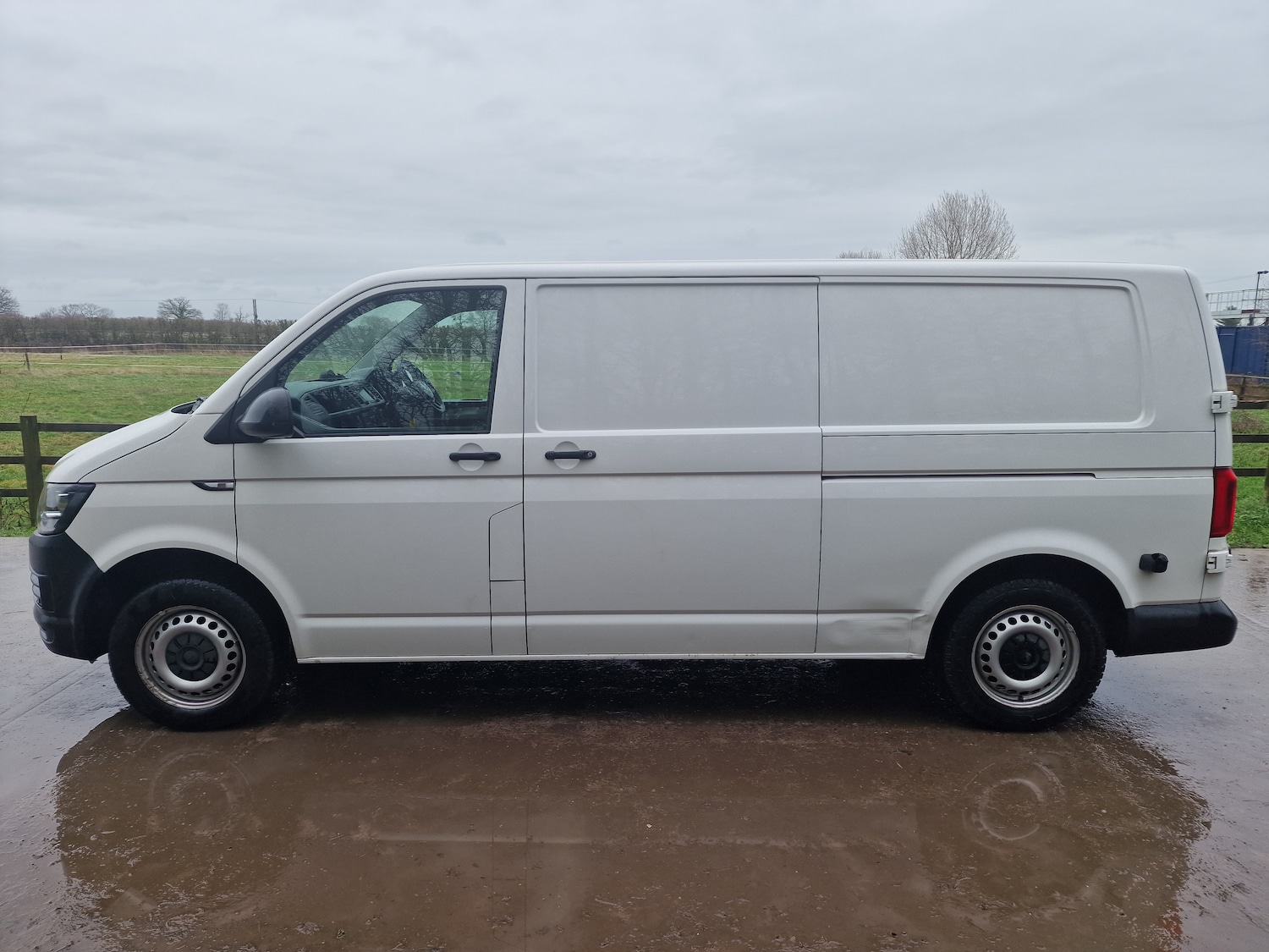 Used Volkswagen Transporter 2017 for sale - 76971618: Photo 10