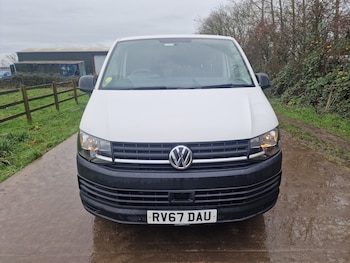 Used Volkswagen Transporter 2017 for sale - 76971618: Photo