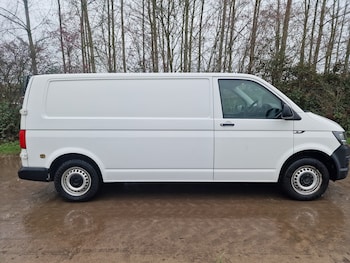 Used Volkswagen Transporter 2017 for sale - 76971618: Photo