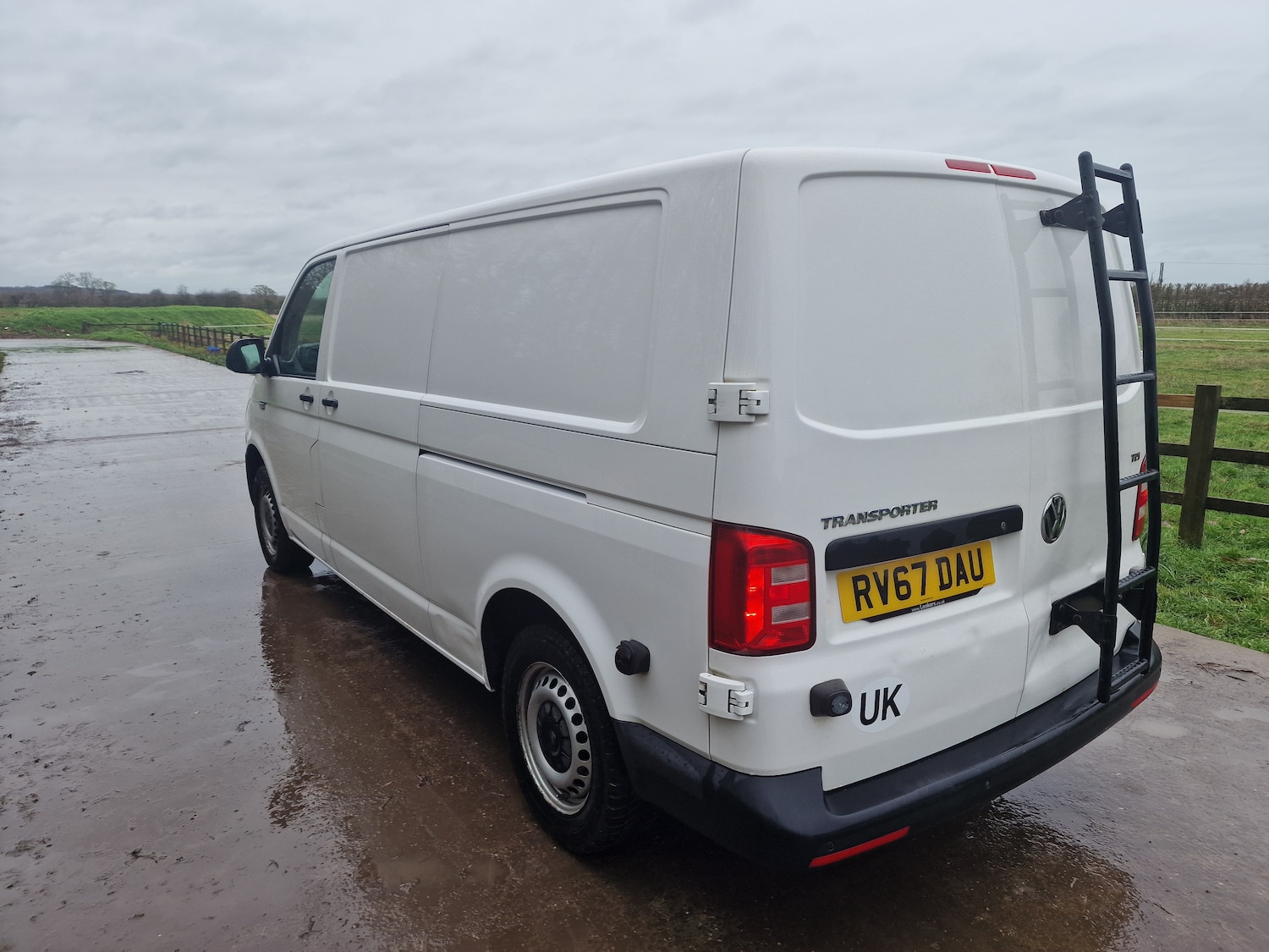 Used Volkswagen Transporter 2017 for sale - 76971618: Photo 6