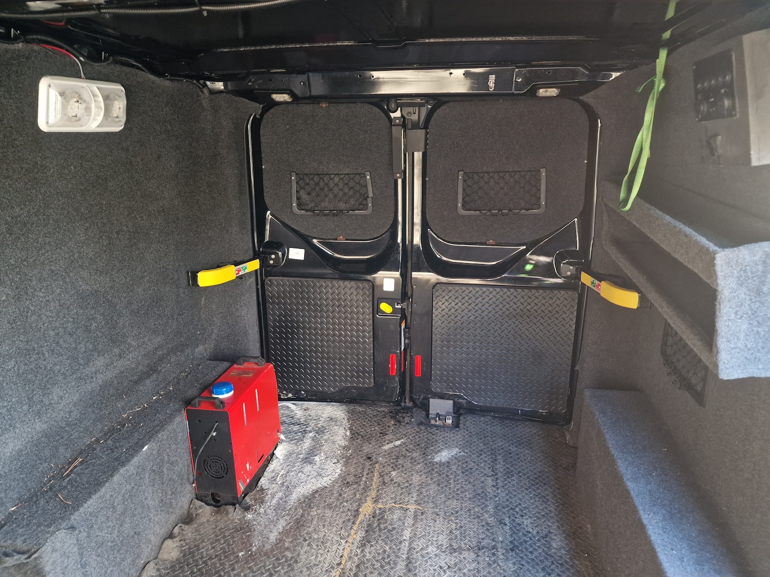 Used Ford Transit Custom 2017 for sale - 76791359: Photo 17